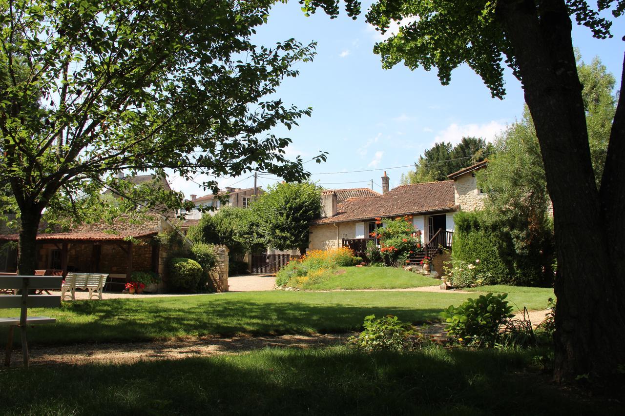 Moulin De Giroir Villa Migne-Auxances Exterior photo